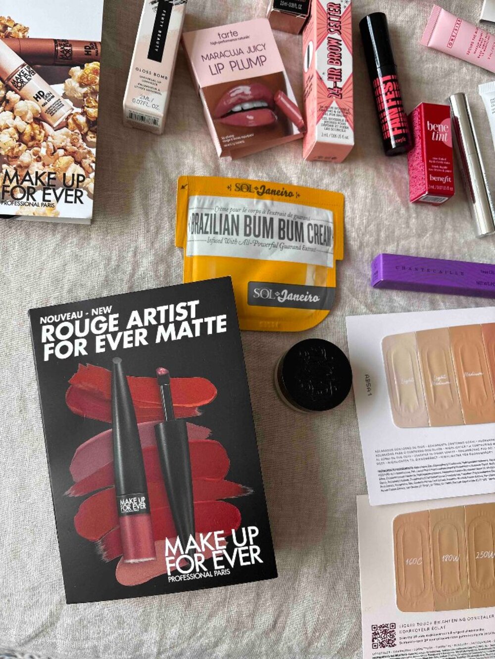 hugo lot of samples: makeup, skincare and haircare